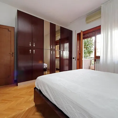 Fossato Di Vico Appartement Rome